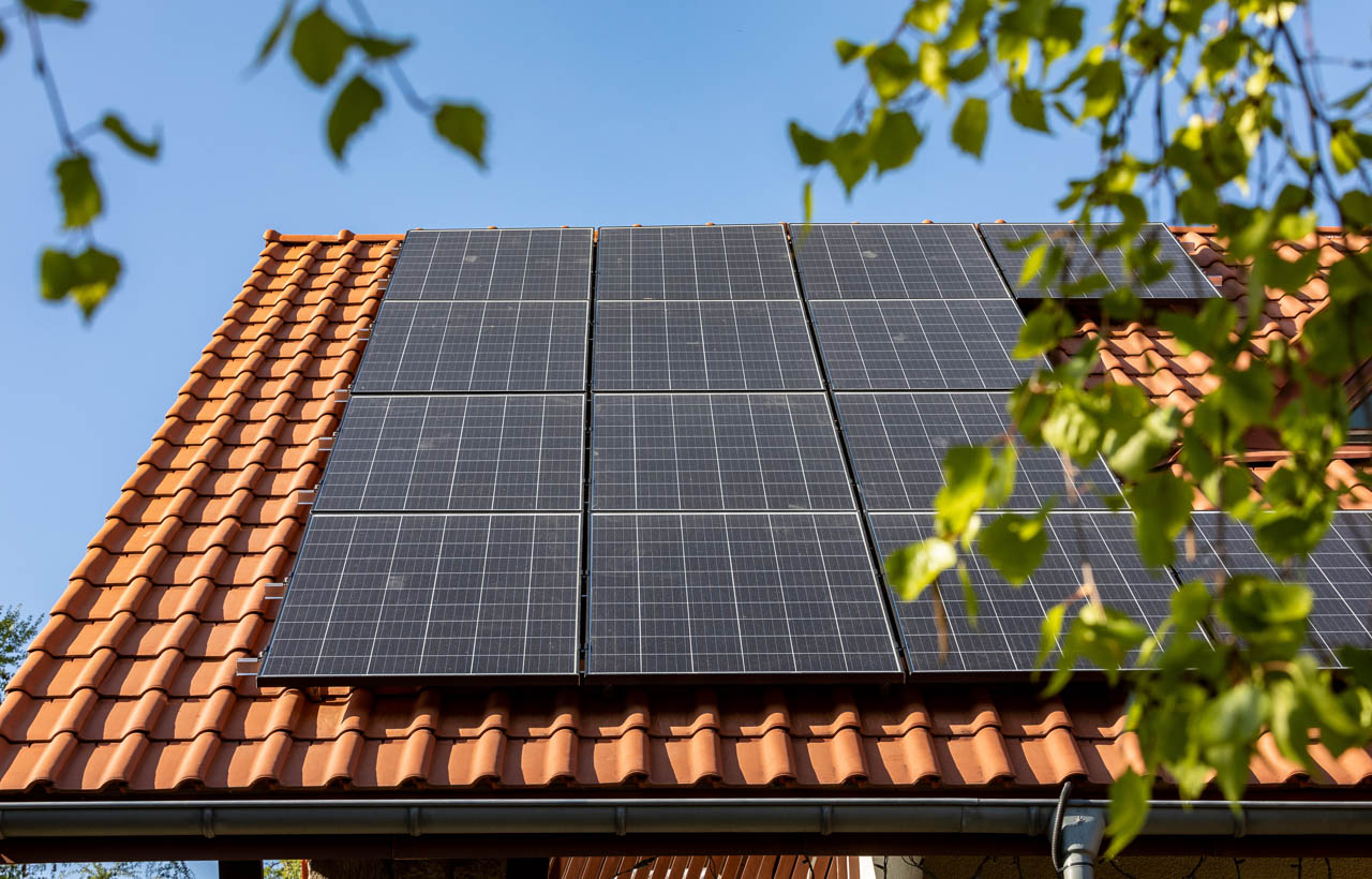 Nachgerüstete Photovoltaik-Anlage auf Einfamilienhaus in Flensburg